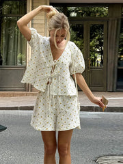 Elegant Flower V-Neck Shorts Two Piece Set