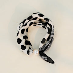 Polka Dot Pearl Magnetic Buckle Neck Scarf