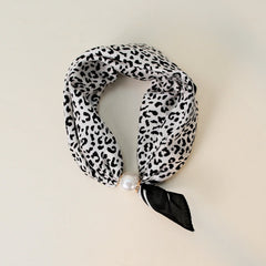 Animal Print Pearl Magnetic Buckle Neck Scarf