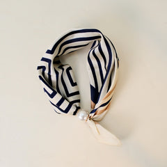 Stripe Pearl Magnetic Buckle Neck Scarf