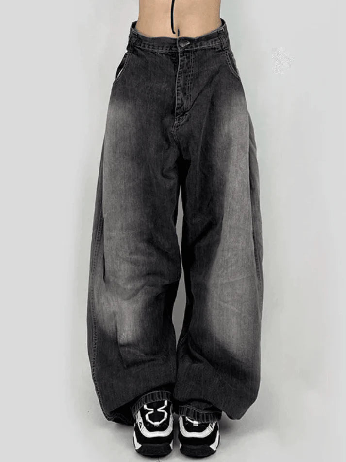 Washed Contrast Waist Pleated Relaxed Leg Boyfriend Jeans