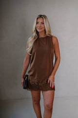 Scalloped Lace Hem Sleeveless Mini Shift Dress-Brown