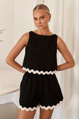 Wave Stripe Patchwork O Neck Tops Fashion Shorts Two Piece Set